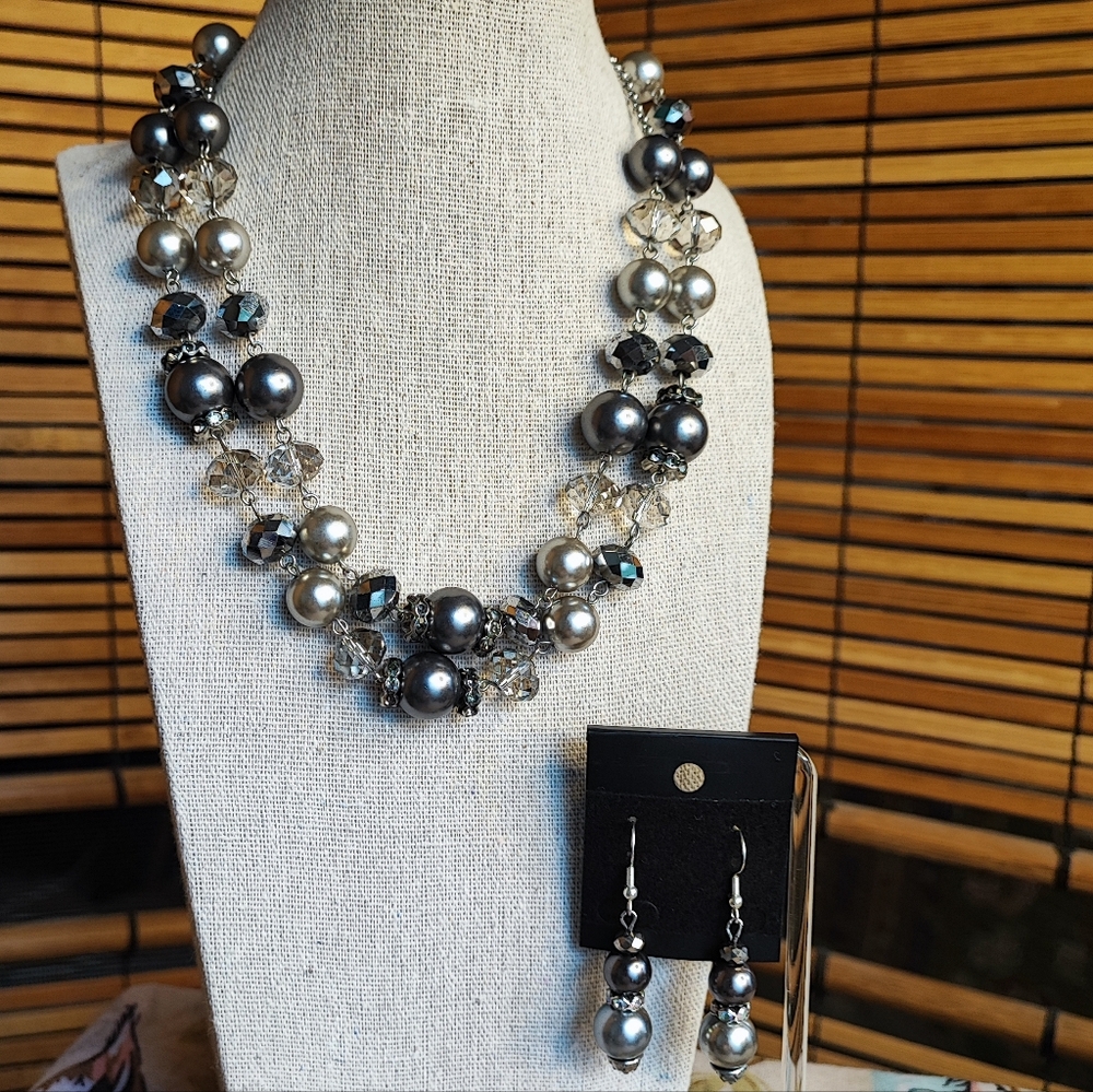 Trifari Crown Logo Faux Gray Pearl Glass Faceted Crystal Dual Strand Necklace